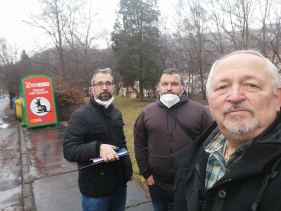 Společně s SMS hledáme jak vyřešit stanoviště kontejnerů